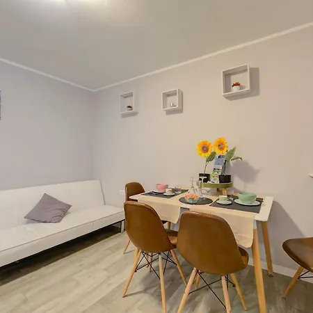 Apartment Il Vicolo Sul - Happy Lesa
